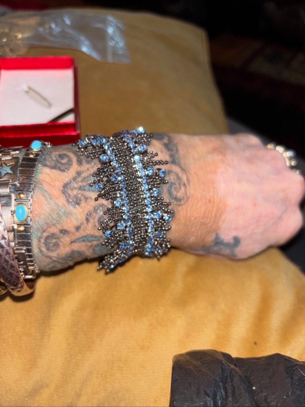 VINTAGE SWAROVSKI CRYSTALS MESH METAL STRETCH BRACELET